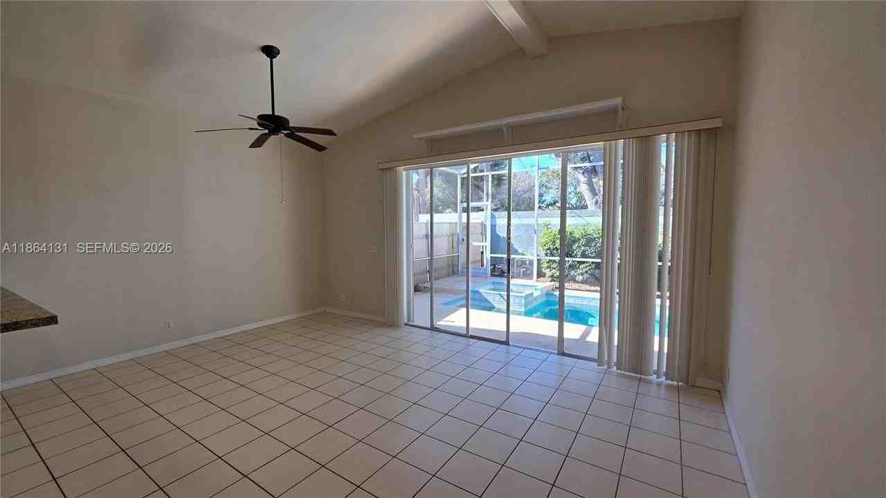 3406 Sw Coco Palm Dr - Photo 5 of 14