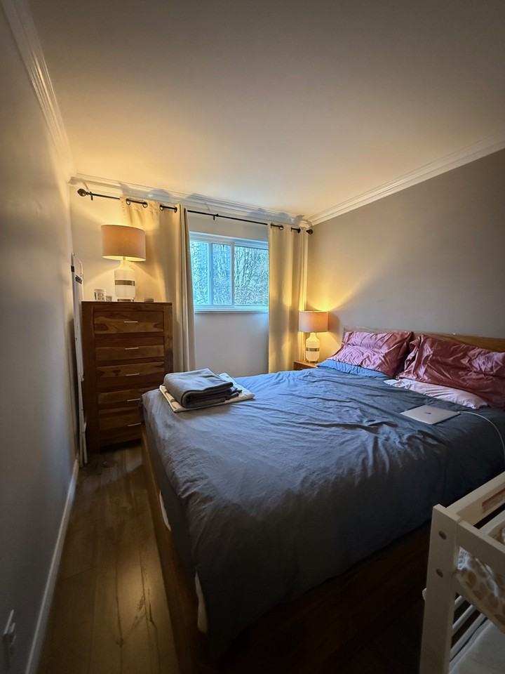 1550 Barclay Street #3** - Photo 4 of 7