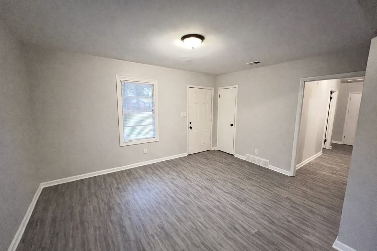 1391 Haywood Ave #1 - Photo 2 of 10