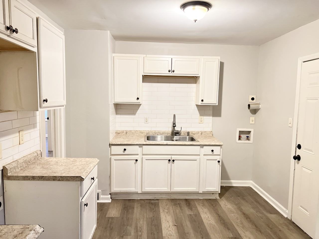 1391 Haywood Ave #1 - Photo 4 of 10