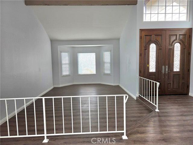 2173 Seaview Dr - Photo 5 of 8