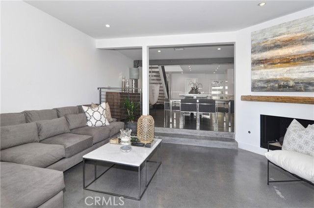 3861 Aruba Cir - Photo 3 of 8