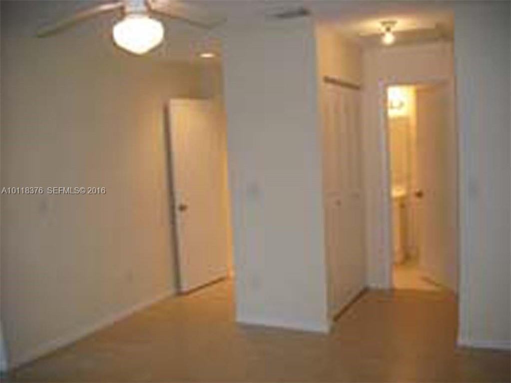 18810 Nw 57th Ave #306 - Photo 6 of 7