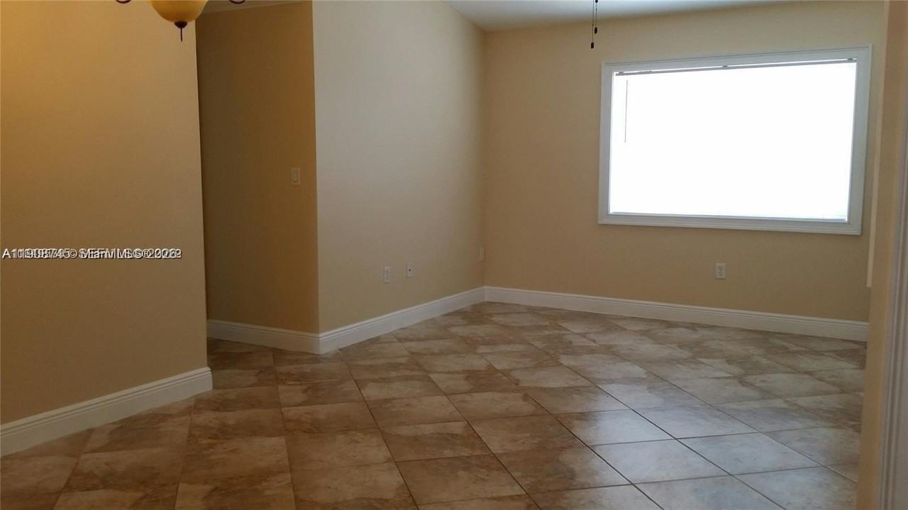 7841 Sw 152nd Ave #4 - Photo 4 of 22