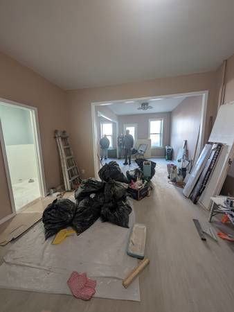 6651 Forest Ave #2ndFL - Photo 3 of 8