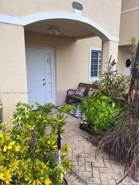 2098 Ne 167th St #2-118 - Photo 2 of 8