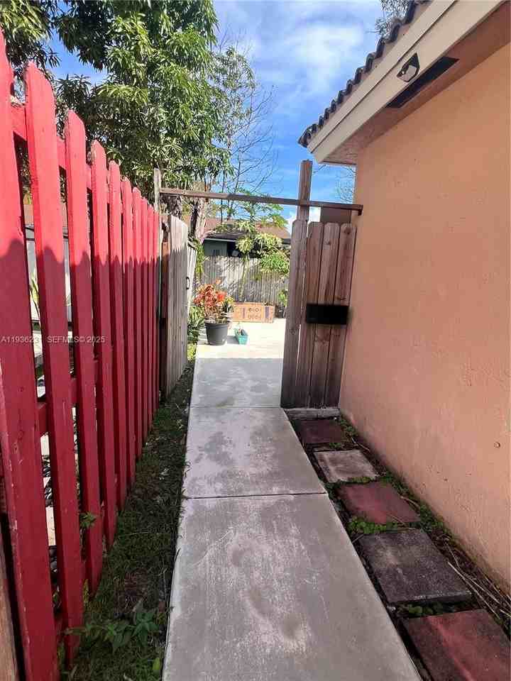 20613 Sw 93rd Ave #2 - Photo 3 of 8