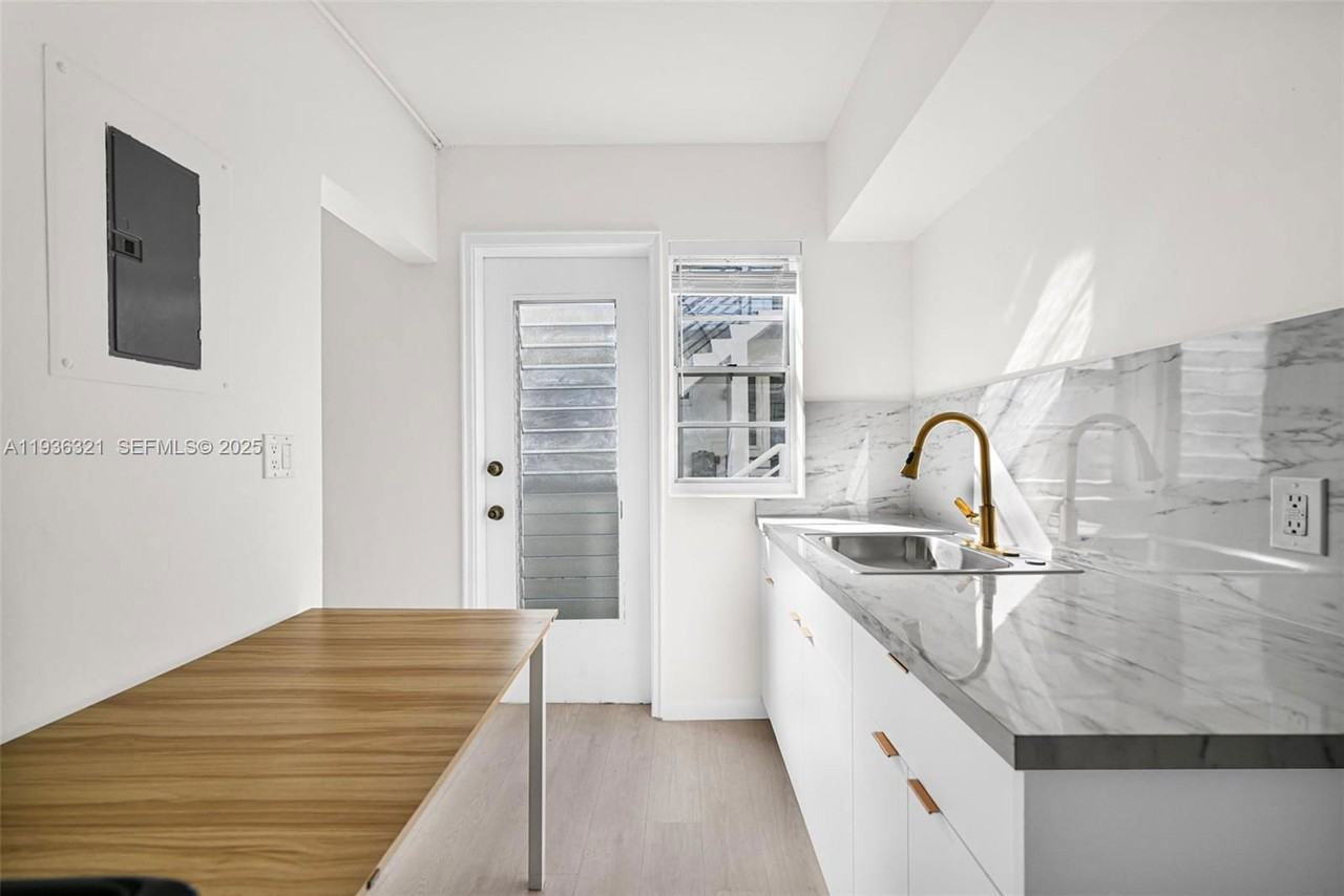 4730 Pine Tree Dr #14 - Photo 6 of 8