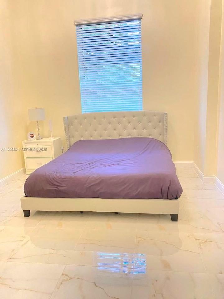 510 Nw 84th Ave #103 - Photo 6 of 8