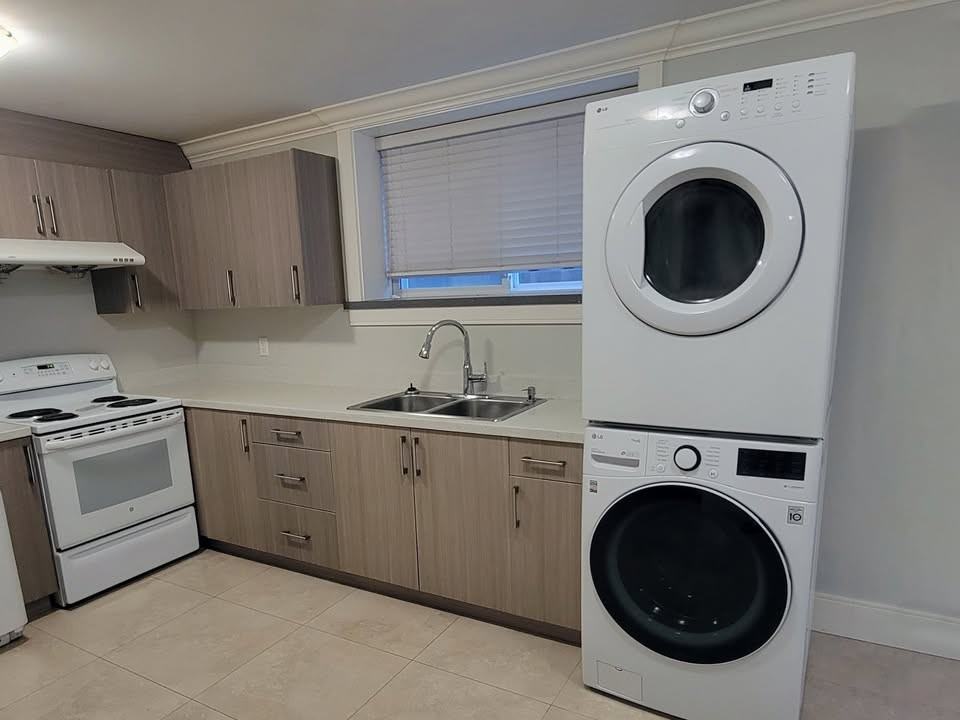 E 40th Ave & Wales St - Photo 3 of 8