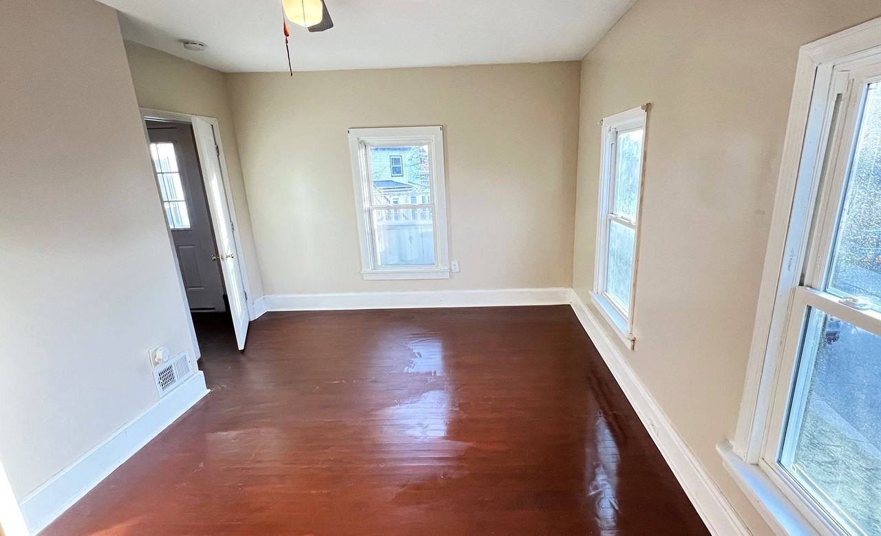 52 Tufts Ave #2 - Photo 6 of 8