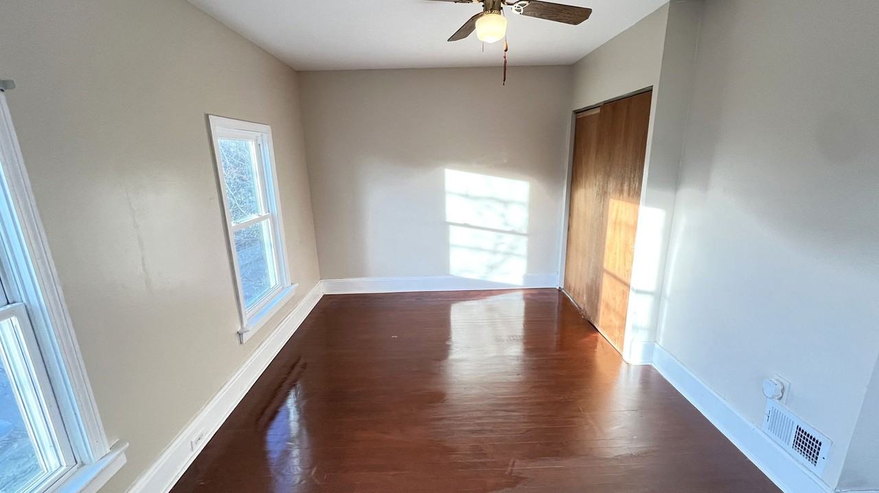 52 Tufts Ave #2 - Photo 7 of 8