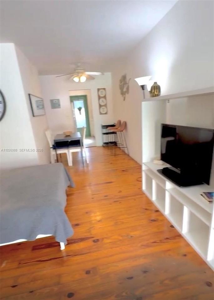 644 Meridian Ave #10 - Photo 2 of 8