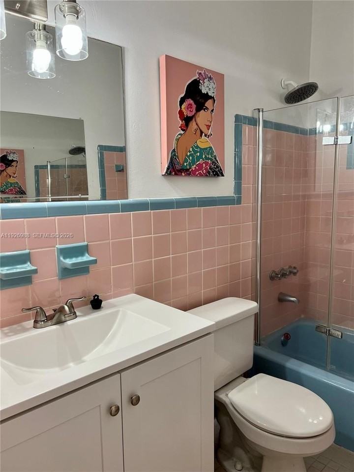 644 Meridian Ave #10 - Photo 7 of 8