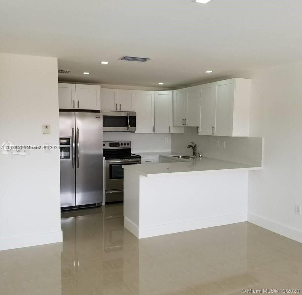 13231 Sw 17th Ln #21-8 - Photo 2 of 20