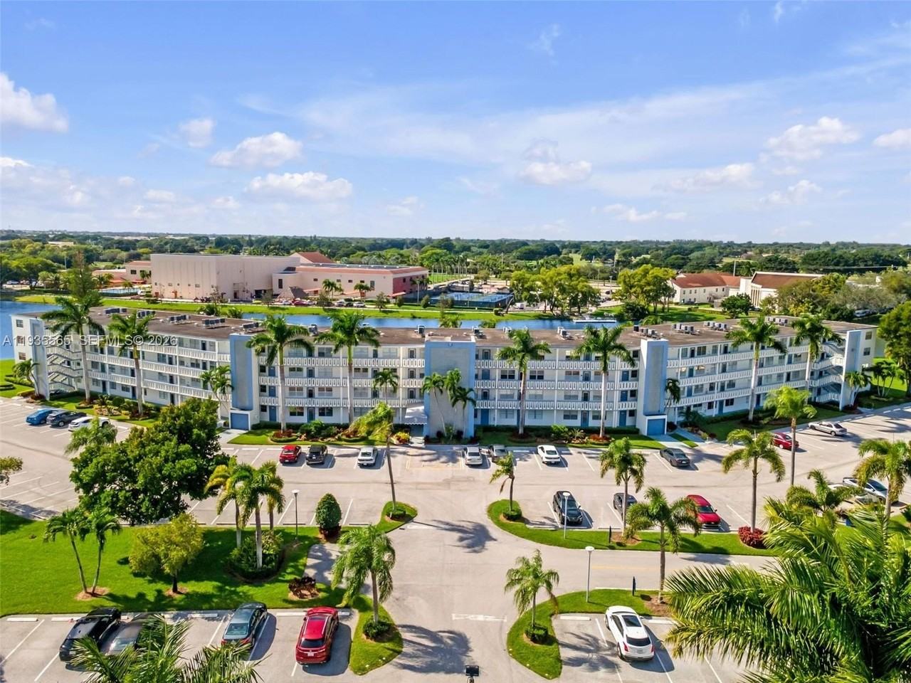 4025 Yarmouth B #4025 - Photo 2 of 30