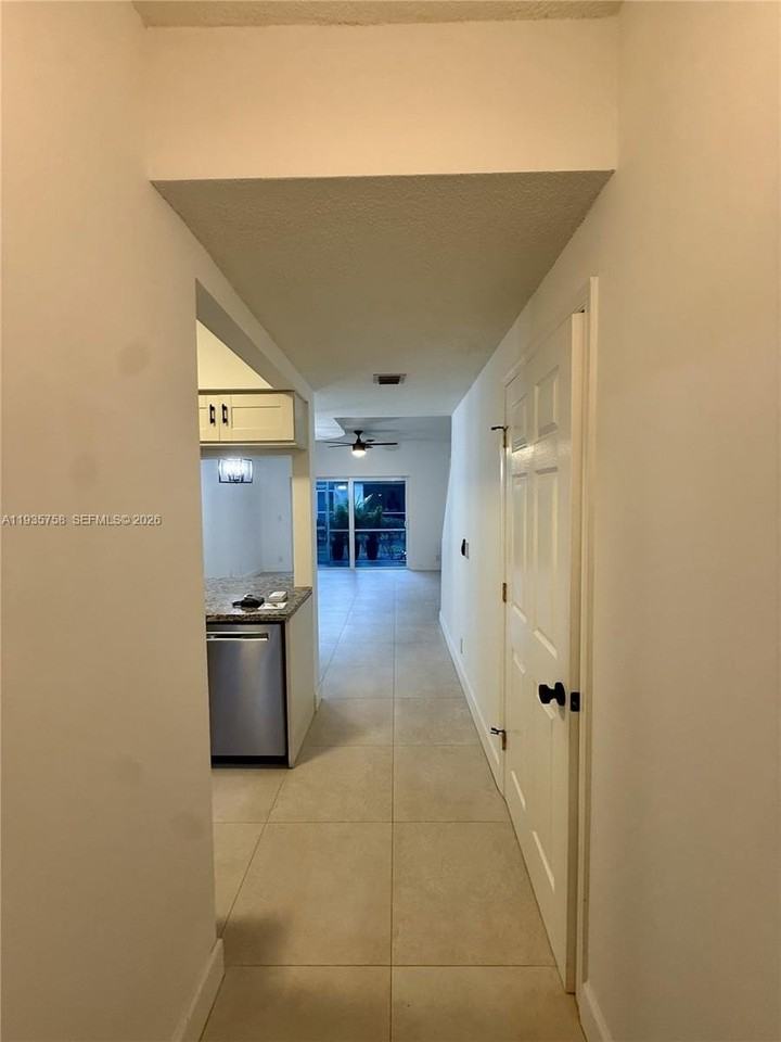 177 Sw 96th Ave - Photo 5 of 15