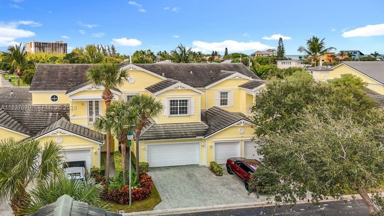 602 Mariner Bay Blvd #602 - Photo 5 of 50