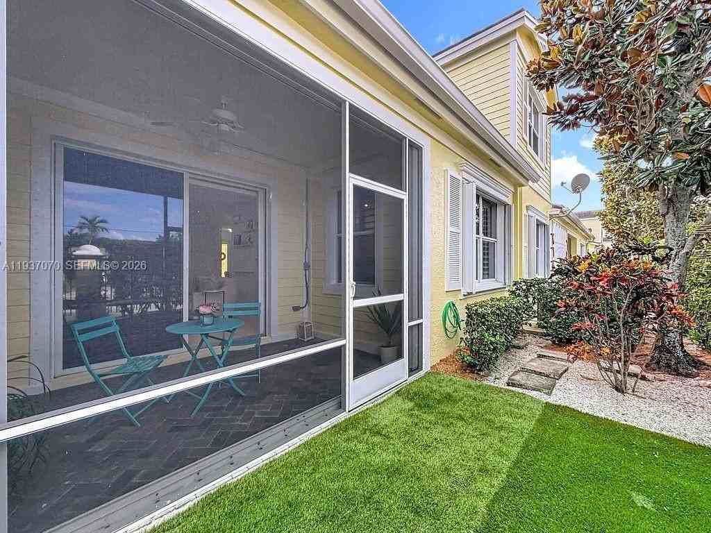 602 Mariner Bay Blvd #602 - Photo 6 of 50