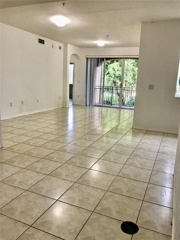 6400 Nw 114th Ave #1138 - Photo 4 of 15