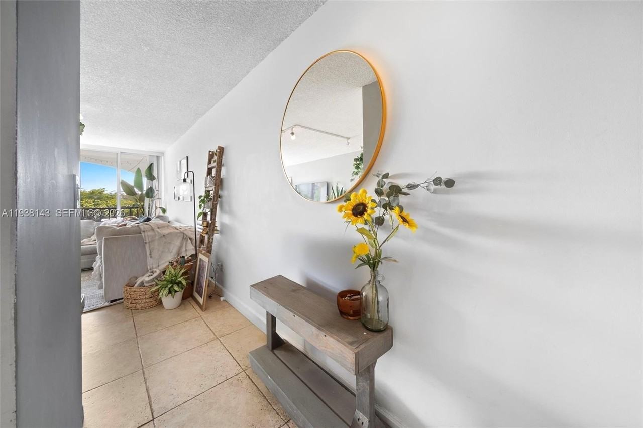 2150 Sw 16th Ave #402 - Photo 7 of 25