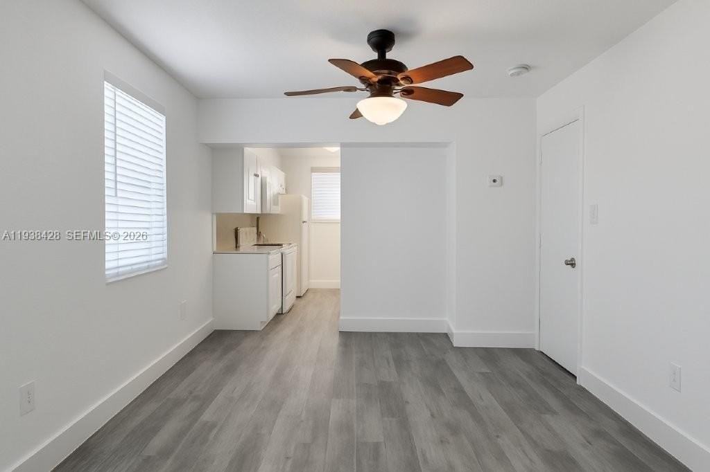 2265 Sw 15th St #REAR - Photo 5 of 16