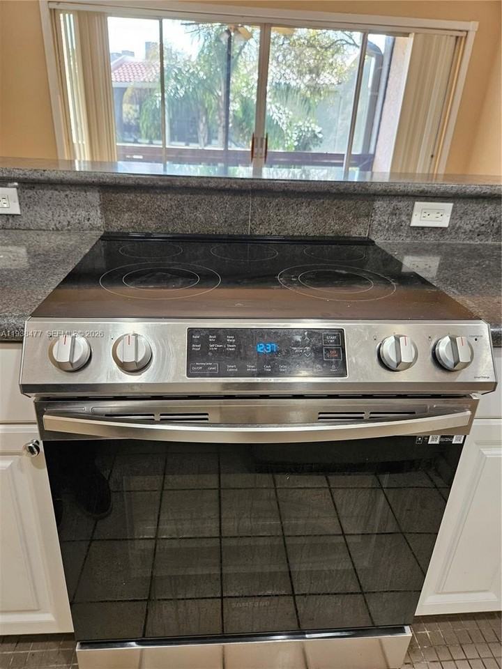 5320 Ne 6th Ave #D22 - Photo 4 of 24