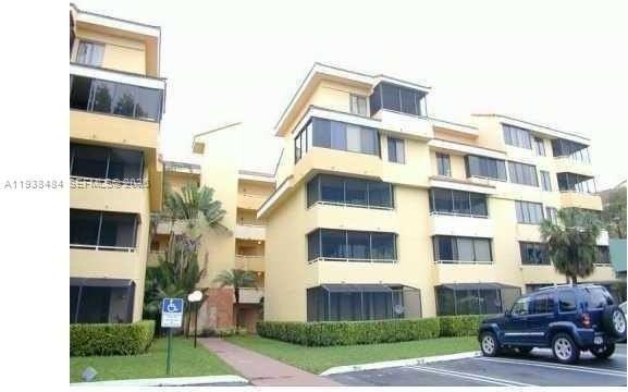 8255 Sw 152nd Ave #4