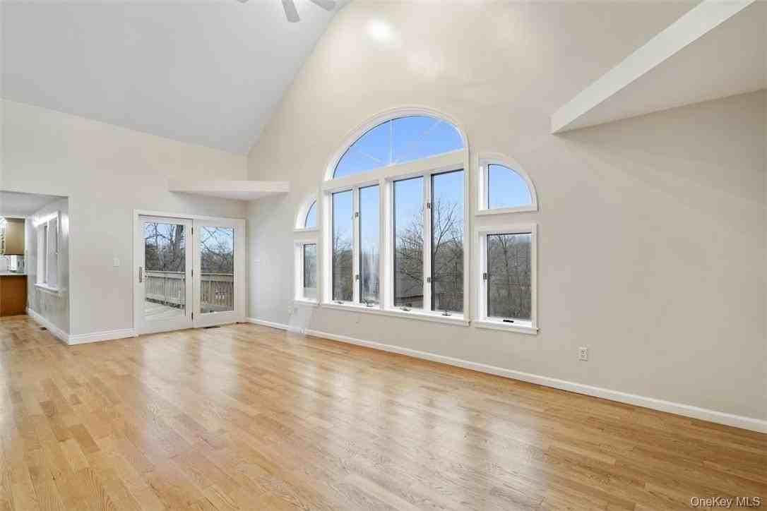 17 Valley Dr - Photo 3 of 20