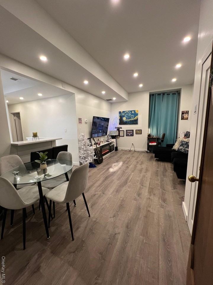 1250 North Ave Apt 106 #106 - Photo 7 of 12