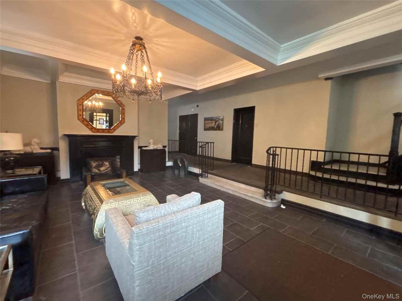 160 S Middle Neck Rd Apt 3c #3C - Photo 4 of 19