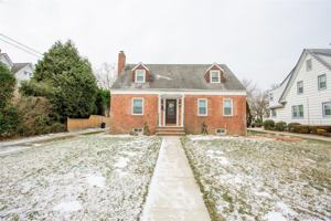 featured image of 66 Denton Ave 2nd Fl #2ndFL