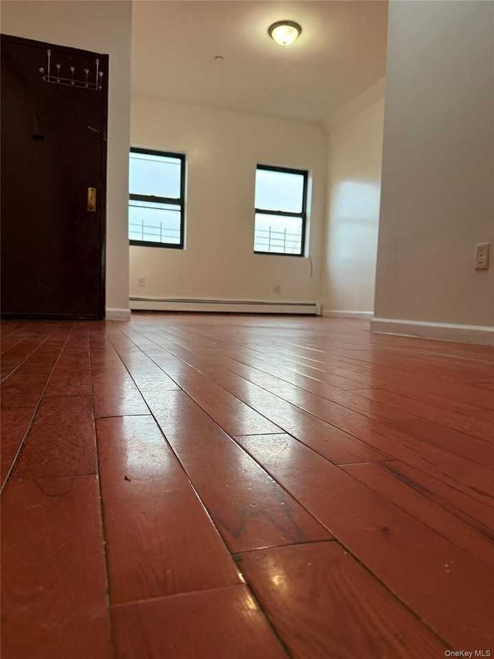 173-6 Jamaica Ave 173 St. Avenue unit: 2Nd #2nd - Photo 4 of 7