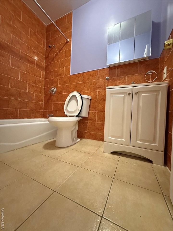 173-6 Jamaica Ave 173 St. Avenue unit: 2Nd #2nd - Photo 5 of 7