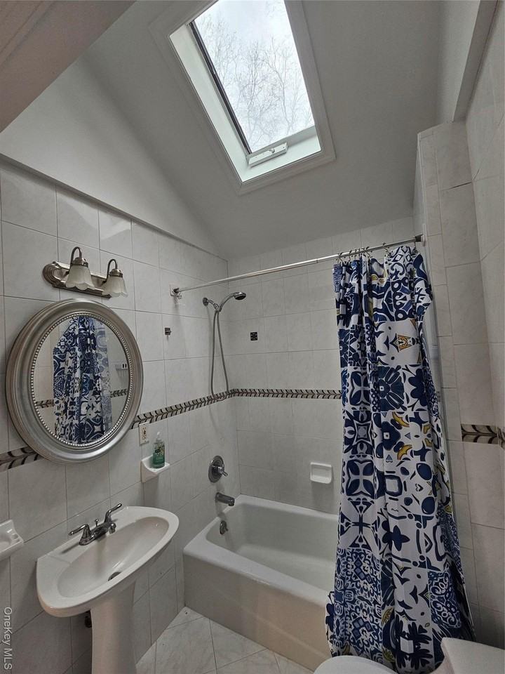 22A Town Path Apt 2 #2 - Photo 6 of 10