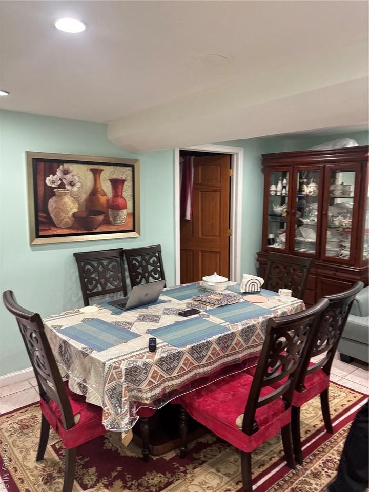 7411 97th Ave - Photo 3 of 11