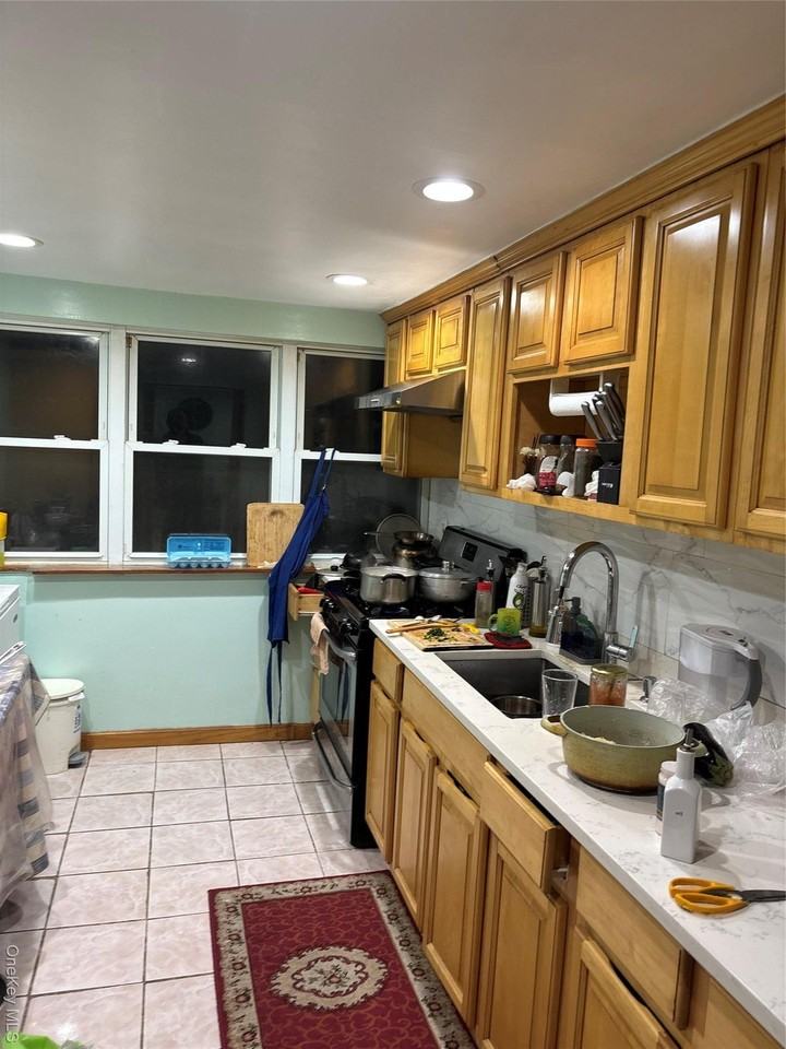 7411 97th Ave - Photo 4 of 11