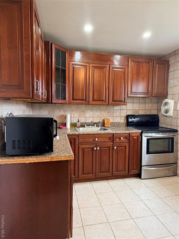 717 Doane Ave - Photo 7 of 12