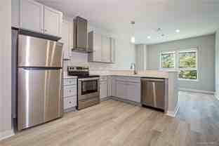 500 Commerce St - Photo 1 of 1