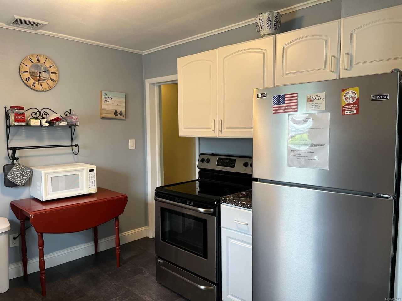 804 Evergreen Walk - Photo 7 of 13