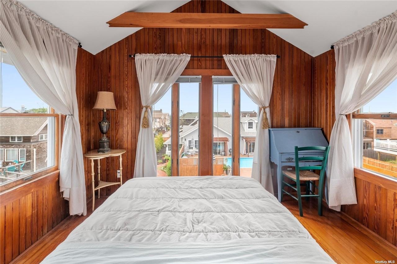 300 Cottage Walk - Photo 7 of 17