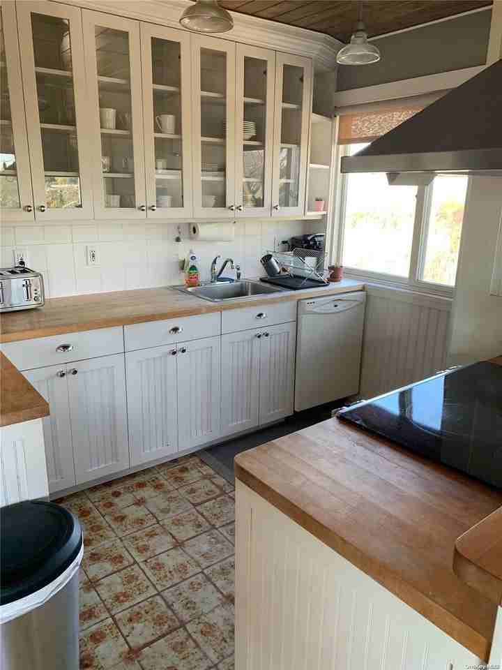 49 Bayview Walk - Photo 6 of 11