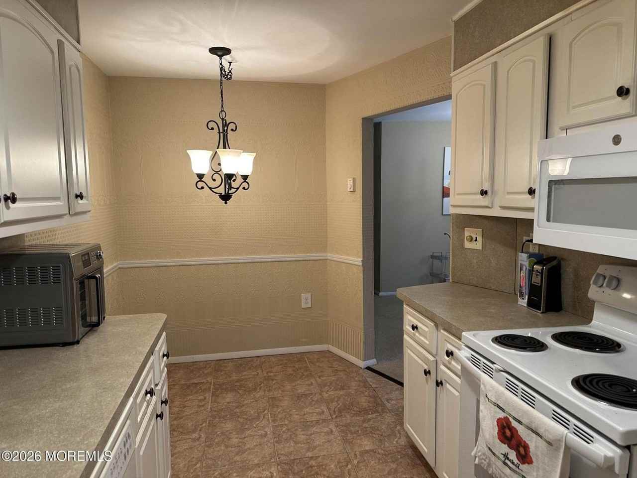 10 Pine Cluster Cir Unit E #E - Photo 2 of 14