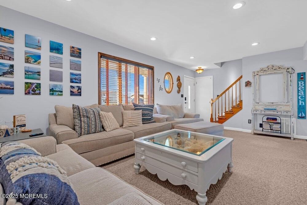 826 Forepeak Dr - Photo 4 of 50