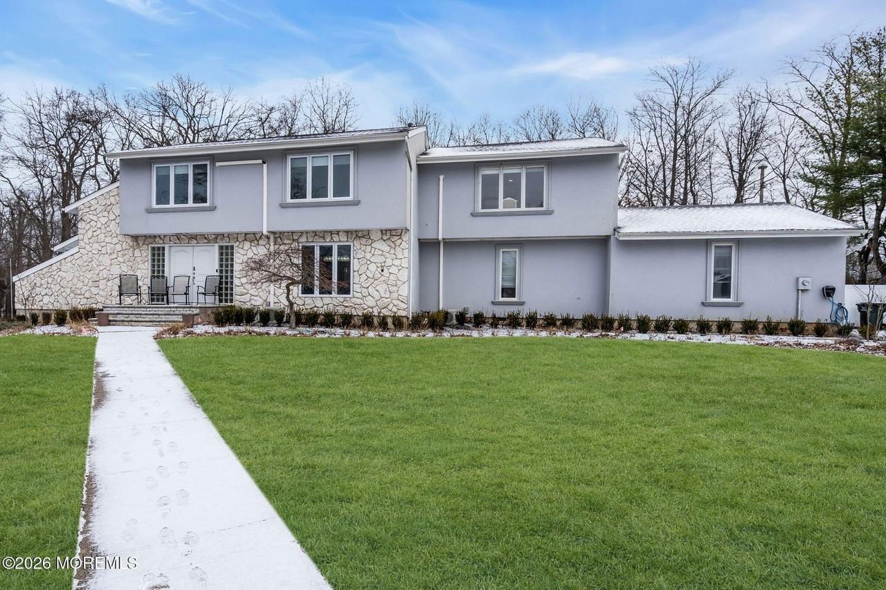 7 Harvard Ct - Photo 4 of 25