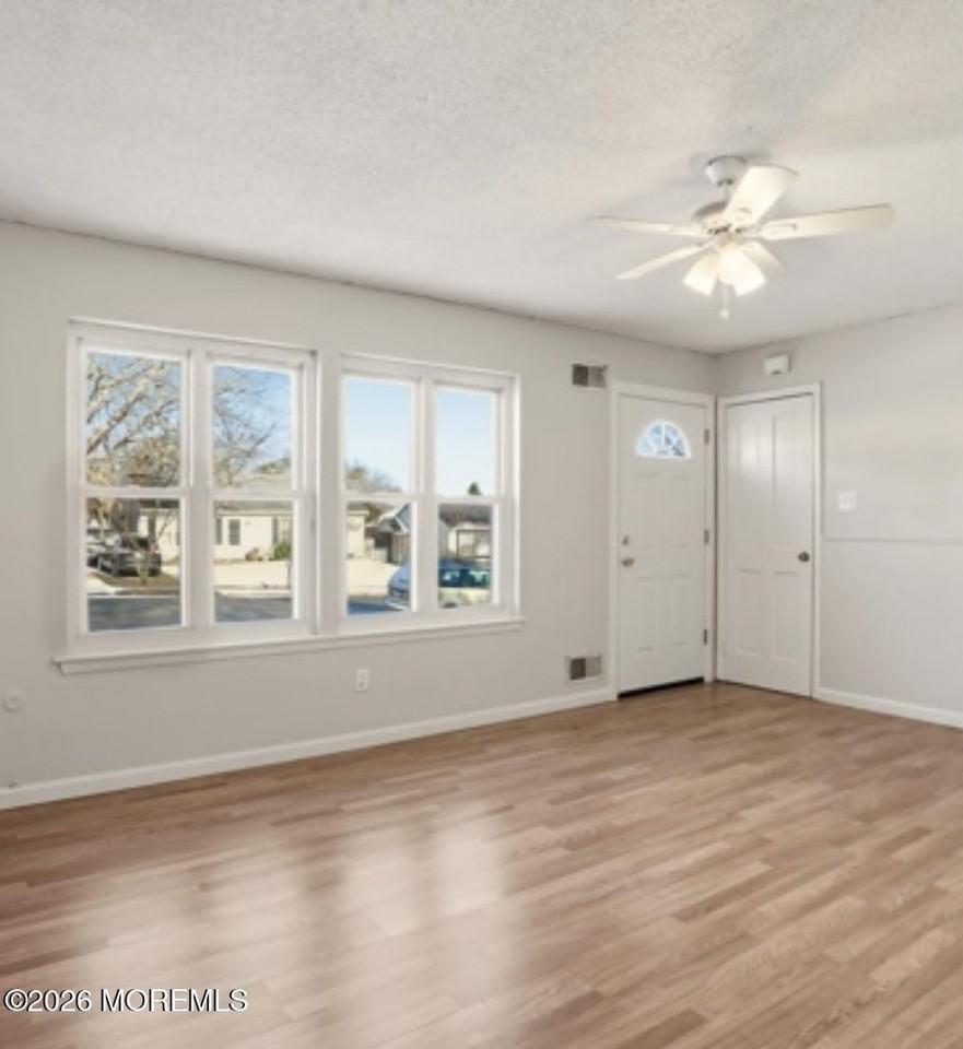 123 Village Dr - Photo 3 of 12