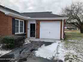 37 Dogwood Dr - Photo 1 of 1