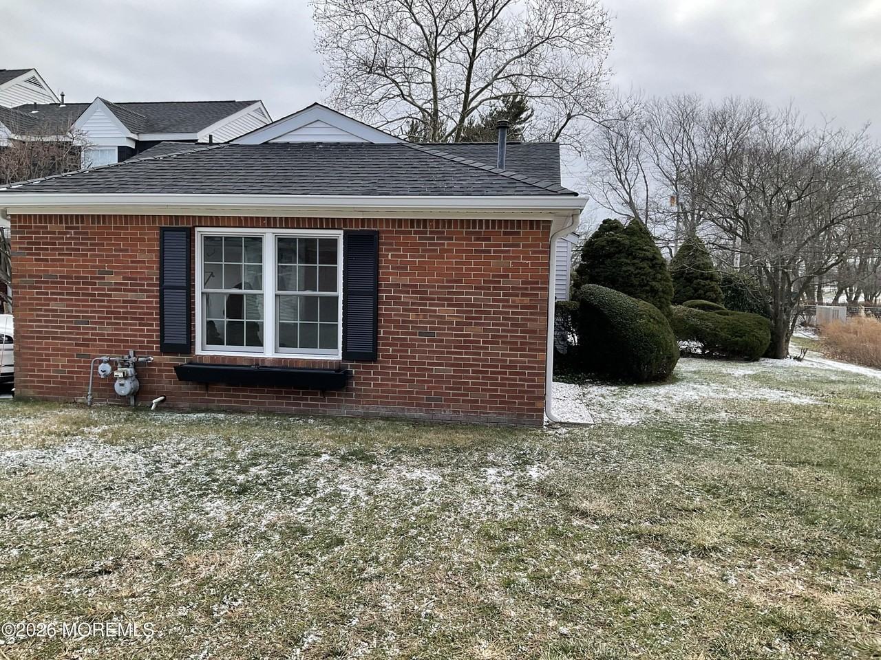 37 Dogwood Dr - Photo 2 of 26