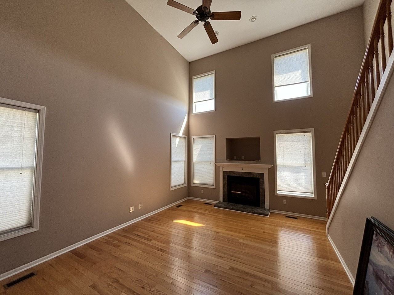 702 Plum St - Photo 3 of 25