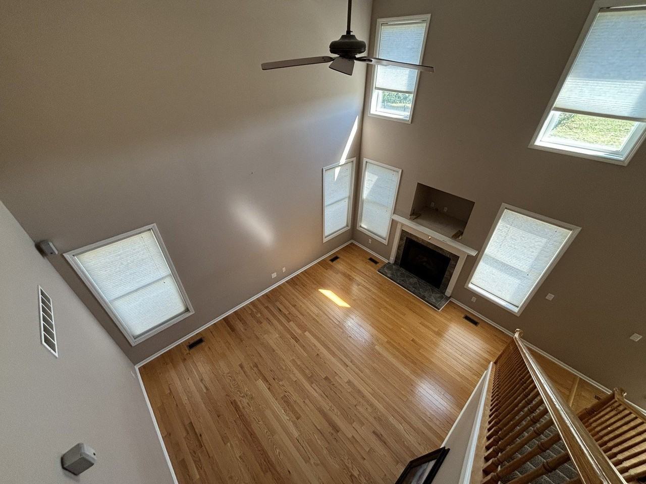 702 Plum St - Photo 4 of 25